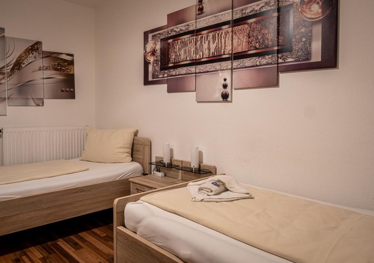 Hotel Bouzid - Laatzen Kültér fotó