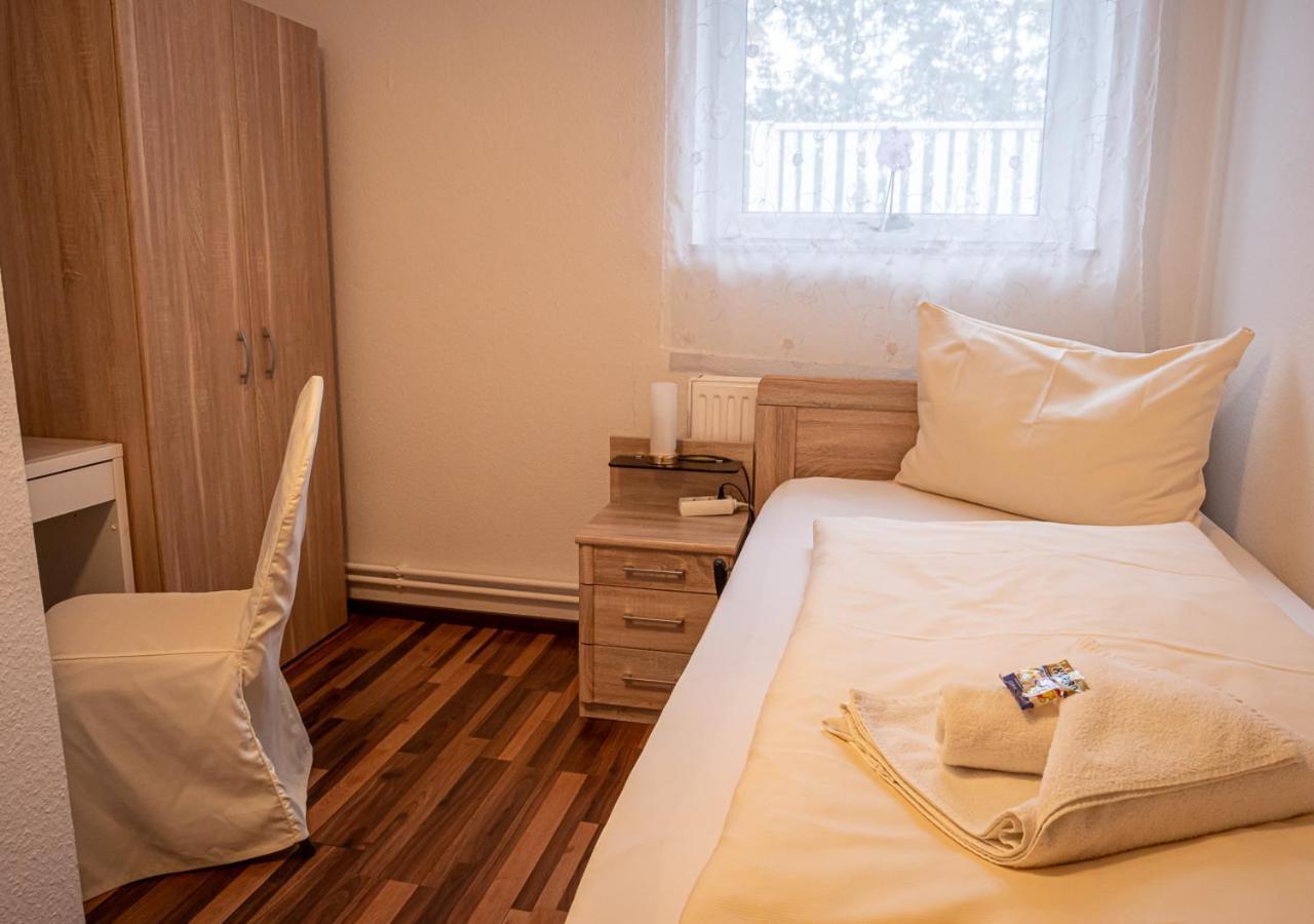 Hotel Bouzid - Laatzen Kültér fotó