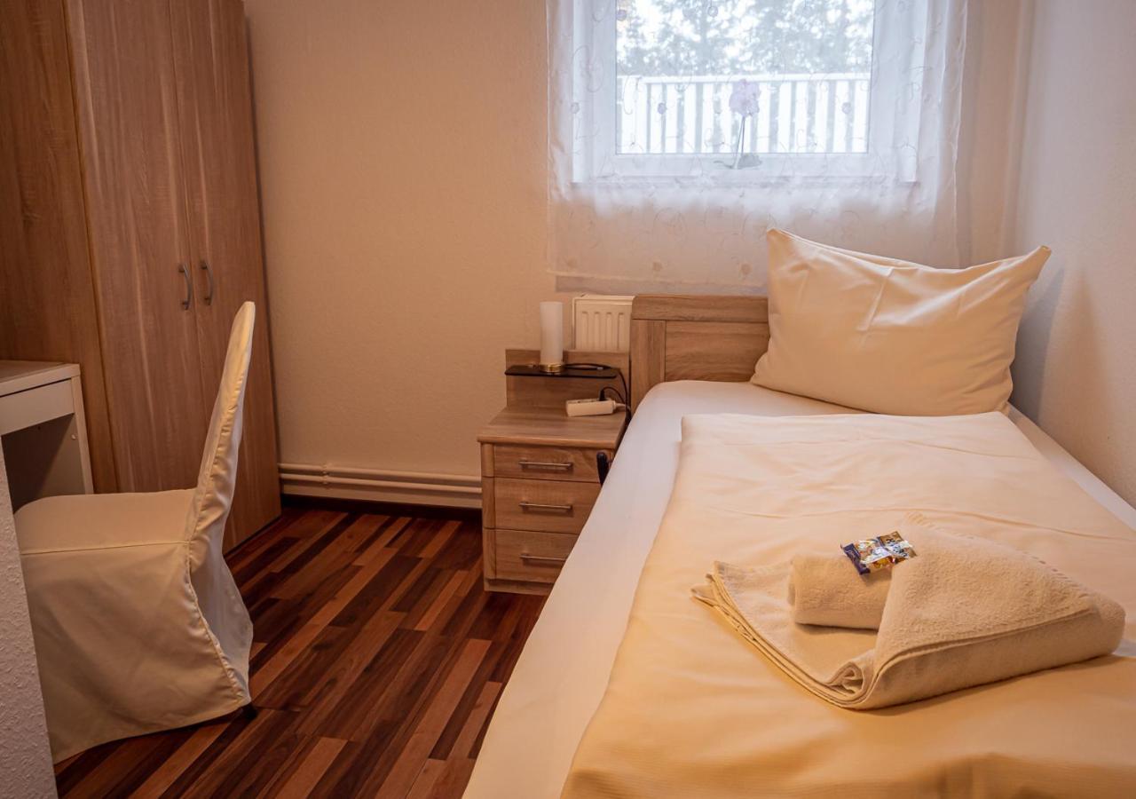 Hotel Bouzid - Laatzen Kültér fotó