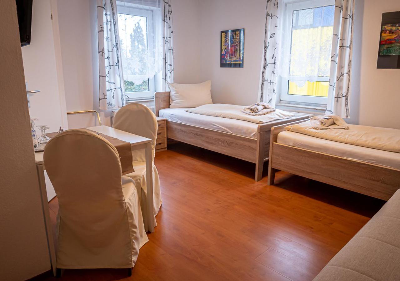 Hotel Bouzid - Laatzen Kültér fotó
