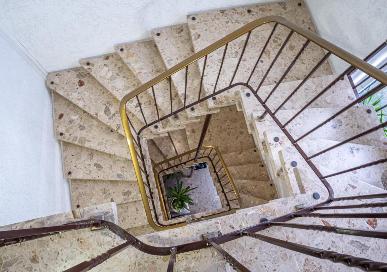 Hotel Bouzid - Laatzen Kültér fotó