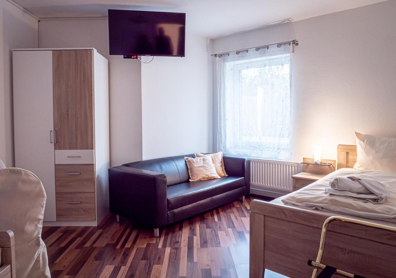 Hotel Bouzid - Laatzen Kültér fotó