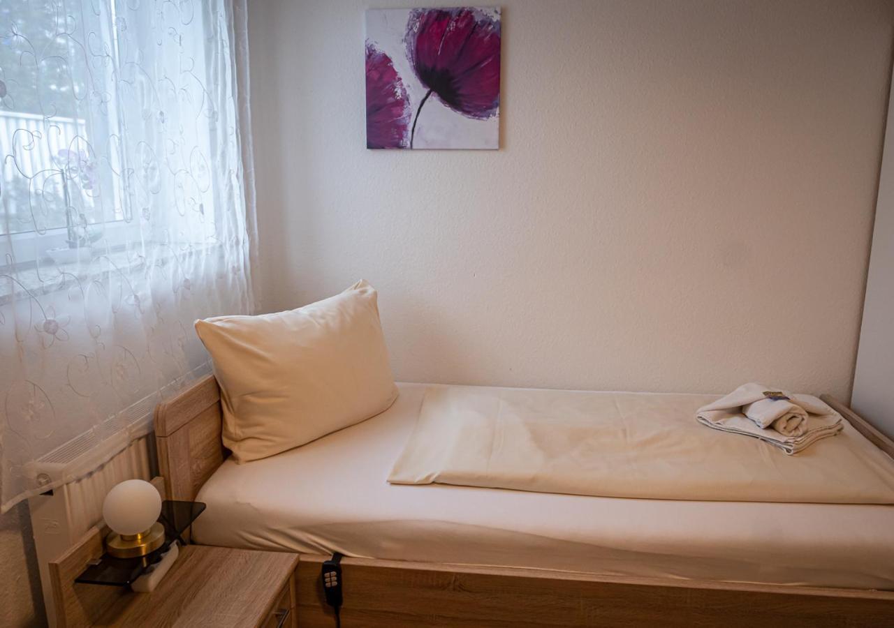 Hotel Bouzid - Laatzen Kültér fotó
