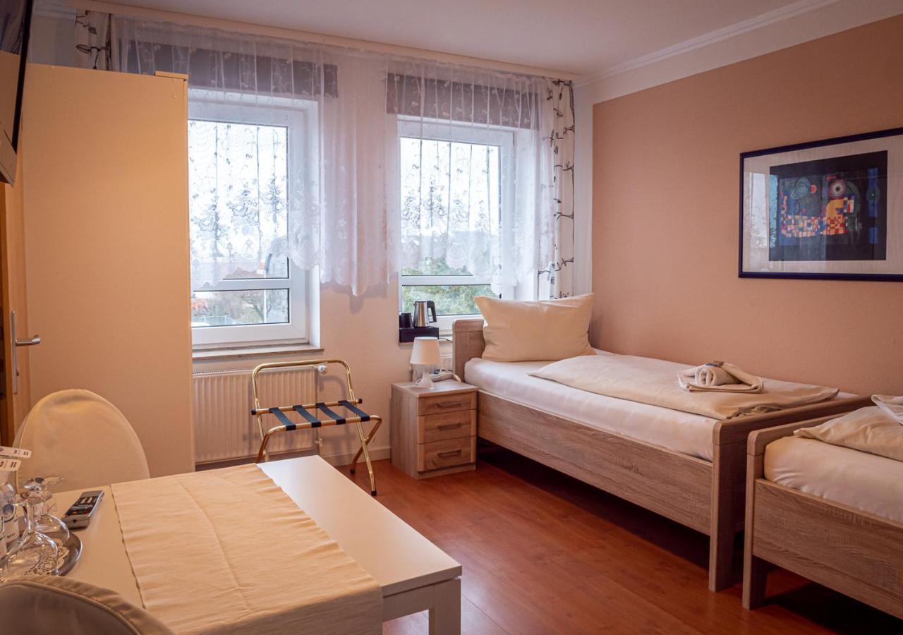 Hotel Bouzid - Laatzen Kültér fotó